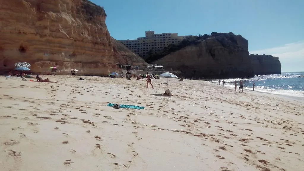 Centeanes Beach Apartment Carvoeiro