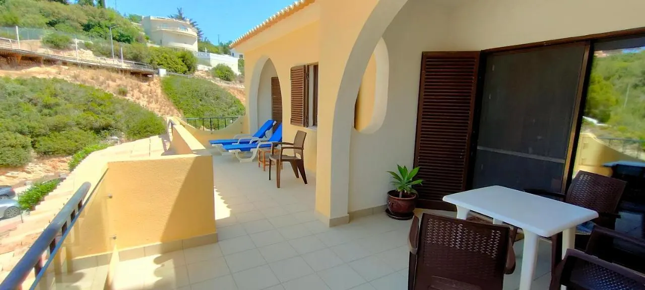 Centeanes Beach Apartment Carvoeiro